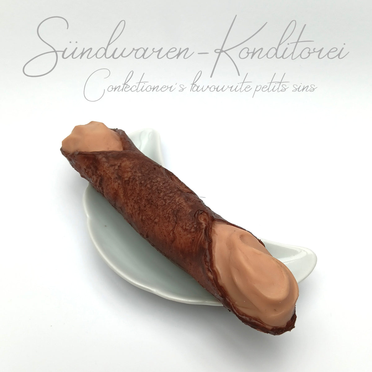 Schoko-Cannolo - handgefertigter Silikondildo in der sizilianischen Leckereivariante Sündwaren-Konditorei