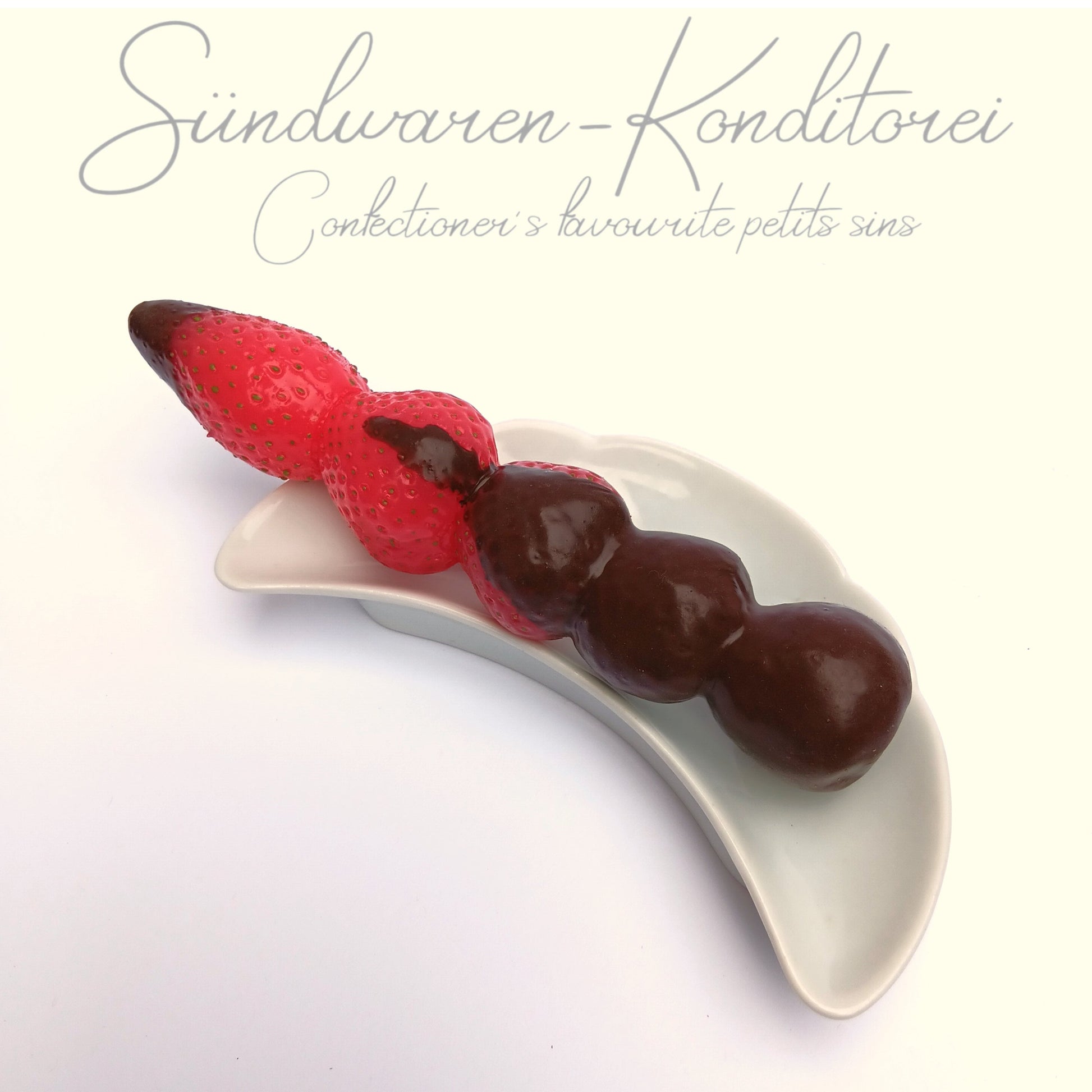 Strawberry Feels Forever Spieß - Nahaufnahme der Erdbeerstruktur - Sündwaren-Konditorei
