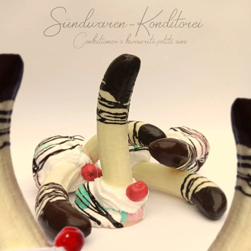 bananensplit dildo mit kirsche und saugnapf von suendwaren konditorei