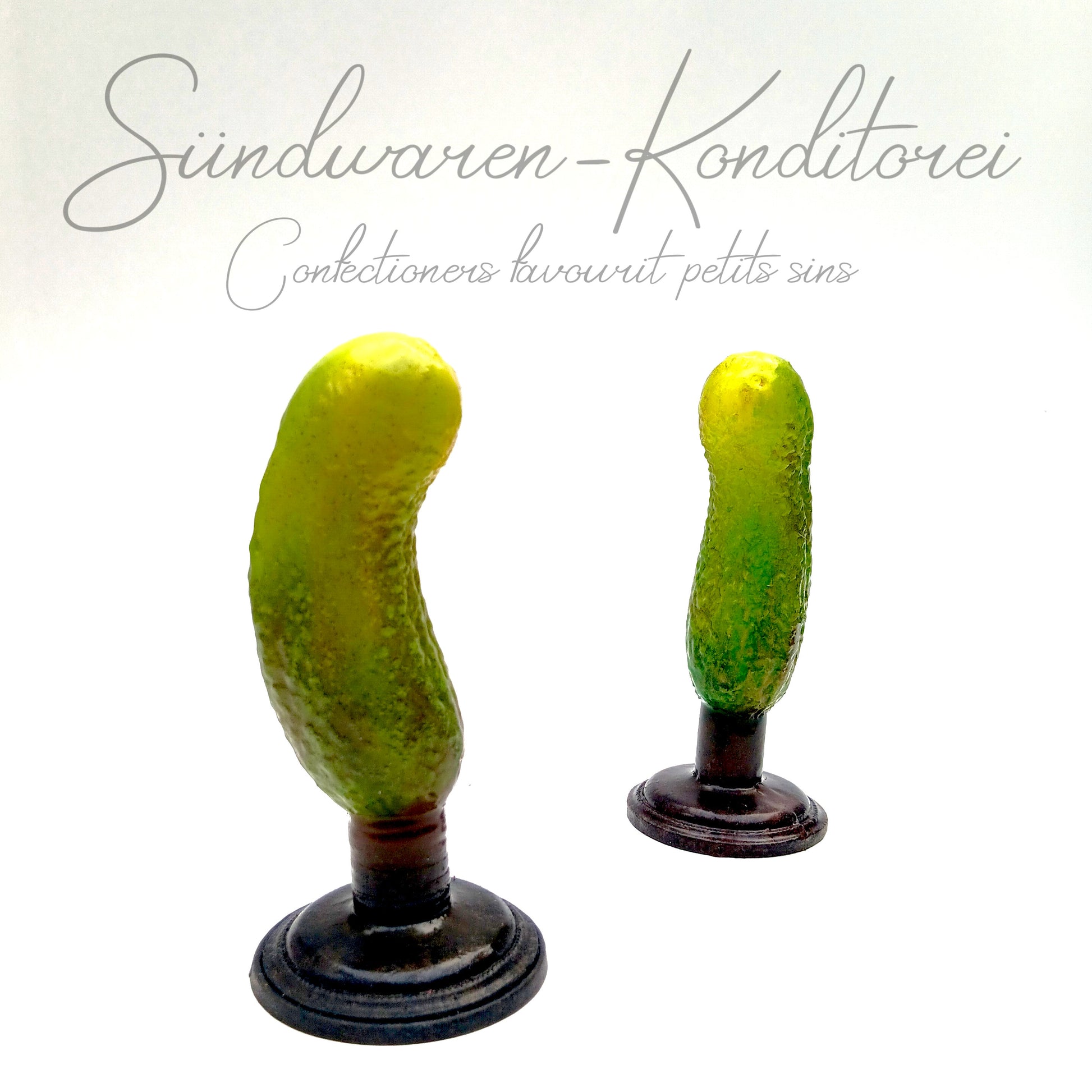 Handgefertigter Gurken-Popostecker - Detailansicht mit Sockel

