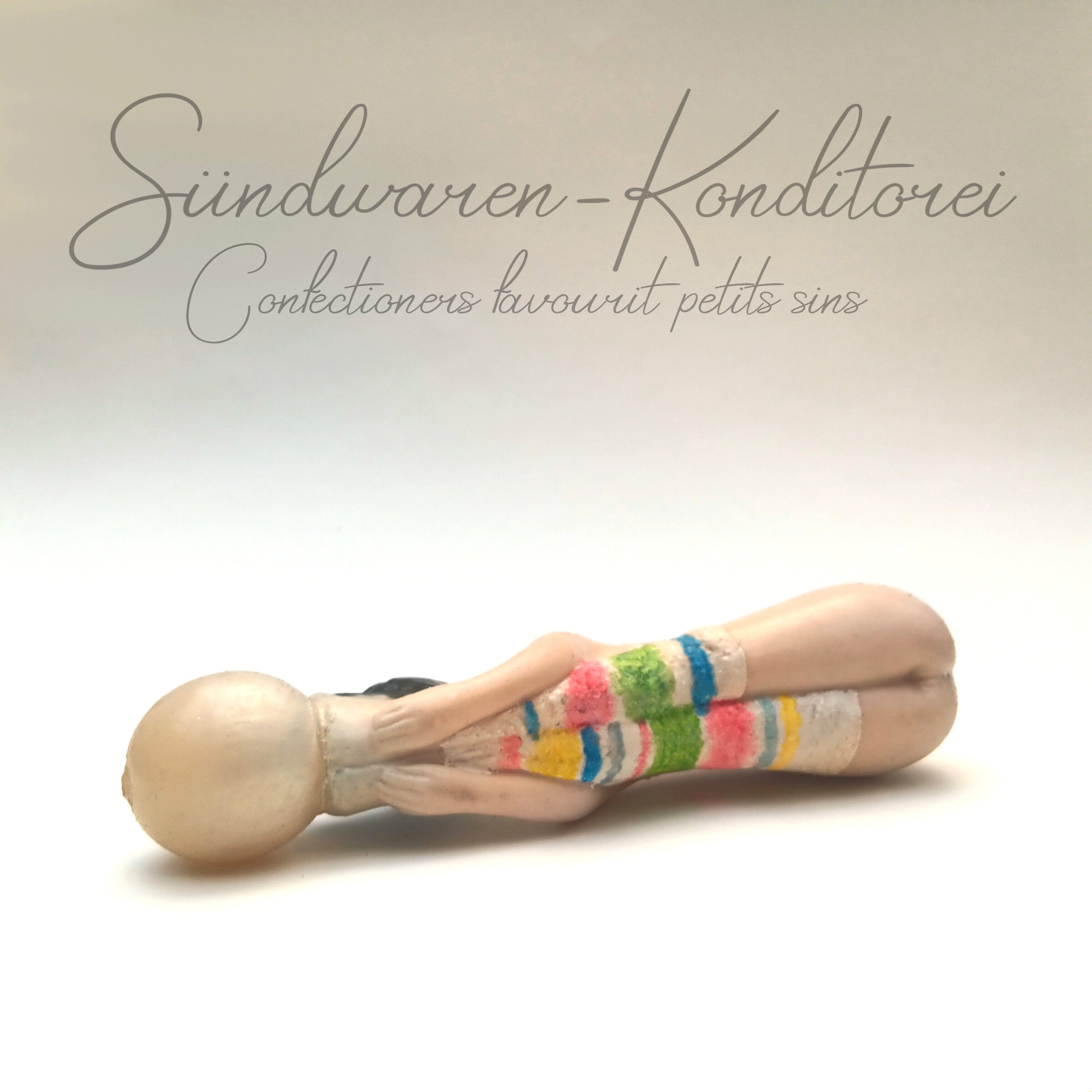 Ballerina well balanced mit Ringelsocken, Einzelstück – handgefertigter Silikondildo mit Saugnapf Sündwaren-Konditorei